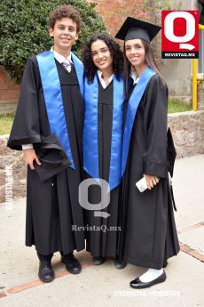 Diego Padilla, Julia Miranda y Fernanda Muñoz