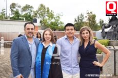 Laura Nicole, Eduardo Sanmantar y Laura Paz