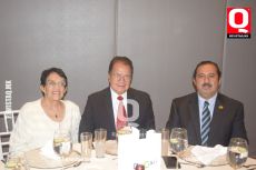 Ing. Rosario Sainz,  Dr. Jorge Hernández y Dr. Rafael Valdovinos