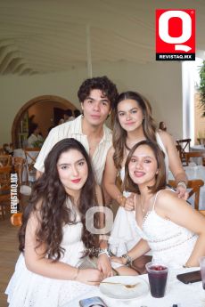 Camila Hernández, Lucas Muñoz, Dafne Gutiérrez y Fernanda Barba