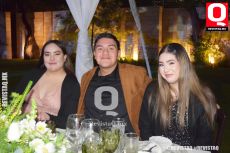 Esmeralda Ortiz, Armando Turrubiates y Camila Muñoz