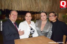 Ernesto Balderas,  Josy Navarro,  Sandra Balderas y Sarai Balderas