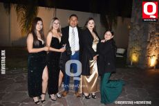 Frida Peréz,  Emili Valencia,  Edgar Valencia , Aurora Peréz y Kenia Valencia