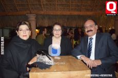Ivonne Mena, Gloria Bringas y José Avilés