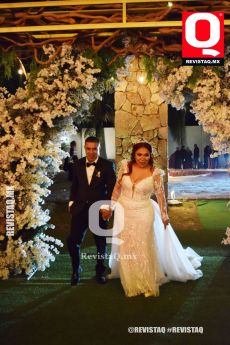 Karina Romero y Paco Guevara “Forever Love”