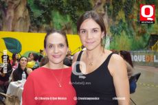 Regina García Cabral y Marla Álvarez