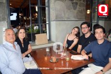 Jorge Vega,  Marisa Murguia,  Ana Paula Vega, Jorge Vega y Emilio Vega