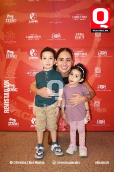 Viri Mena con Marvela y Marvin