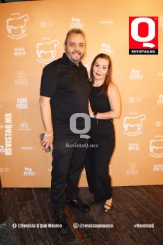 A  Víctor Napoles y Magali Fuentes