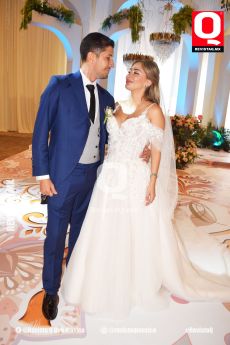 Óscar Alejandro Gómez Estrada e Itzel Bedia Lozano felices en  su gran día