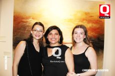 Annie Mason, Ana Valle y Natalia Mason