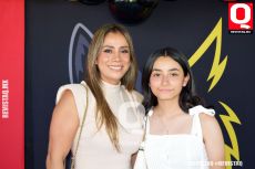 Yazmin Guerrero y Regina Gutiérrez
