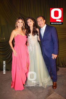 Gaby Sosa, Valentina Rodríguez y Jorge Rodríguez.