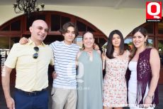 A   Juan Pablo Jiménez, Juan Pa Jiménez,  Mónica García,  Regina García y Diana Porras