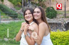 Sonrientes Alisson Mosqueda y Sofía González