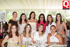 Samantha García,  Mariana Delgado y amigas