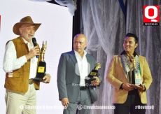 El Tío Pepe, Walter Guevara y Rodrigo Orozco en los Premios de la revista Q