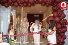 Katerina Bystrova, Gabriela Martínez  y Allison Fox en el corte del listón