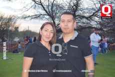 Yazmín García y César Esparza