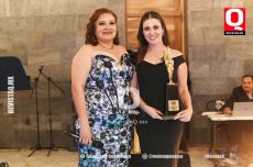 Beatriz Balleza Delegada Región Bajío y Pta de AMMJE León y Georgina Gallardo