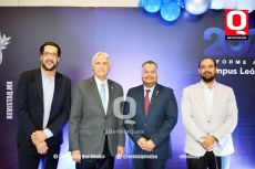 A  Carlos Torres,  Mario Orozco,  Pablo Elizondo y Jonathan González
