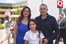 Fabiola Hernández,  Lucia Mojica y Alejandro Mojica