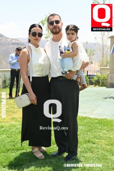 Pedro Cordero, Caro Álvarez y Sofía Cordero