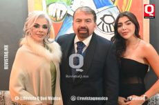 Verónica, Juan Carlos González y María José González