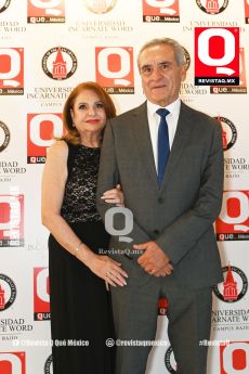 Arq. Pedro Méndez y Sra.