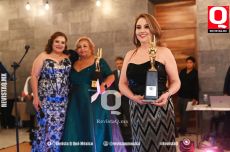 Beatriz Balleza Delegada Región Bajío y Pta de AMMJE León, Norma Quintero y Vanessa Montes de Oca.