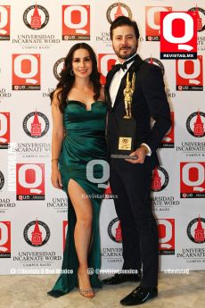 Mauricio Jiménez Morín con su esposa