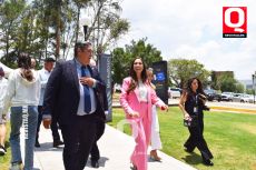 A    Alfredo de Alba y Gobernadora Libia García
