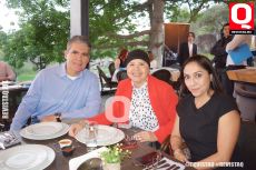 Miguel Dominguez,  Karina Mancillas y Ana Mendivil