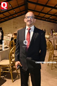Guillermo Rivera.