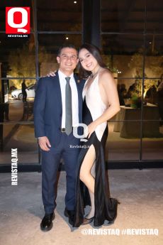 Lic. Alejandro Palomino y Regina Jiménez