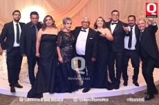 Armando Muñoz, Omar Muñoz, Paty Muñoz, Dolores Velázquez, Alberto Muñoz, Norma Muñoz, Alberto Muñoz, Mau Muñoz y Luis Muñoz