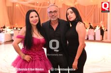 Tere Fuentes, Óscar Aguirre y Arantza Aguirre