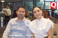 Salvador Espinola y Edith González