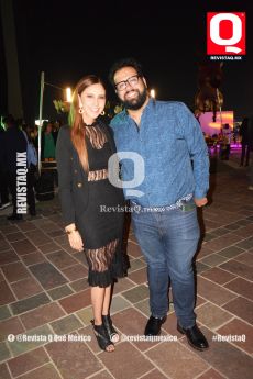 Nayeli Rivera y Alex Estevez