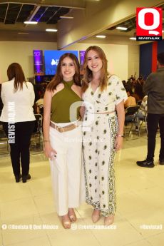 Ximena Diosdado y Teresa Schroeder