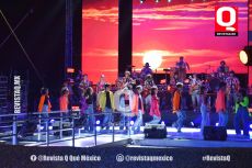 Brilan alumnos del Tec con el musical Me Verás Volar