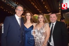 David Márquez y Vanessa Maldonado con amigos