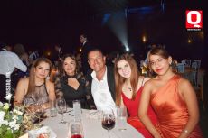 Gaby Rojo, Nazira González, Francisco Gutiérrez, Karen Rojo y Carolina Atilano
