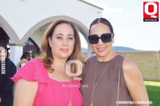 Cristina Espinola y Annel Ramos
