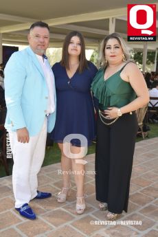 Gabriel Bustos Bugarini, Gabriela Miroslava Bustos y Nancy Bustos