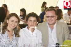 Gaby Córdova, Carlos Villalobos y José Carlos Villalobos