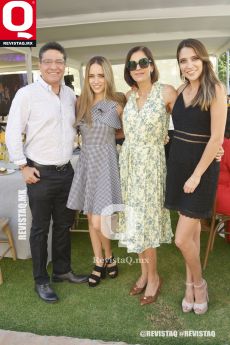 Gustavo Ferretis, Melissa Ferretis, Tere Vela y Sofía Ferretis