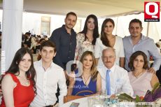 Luis Orozco, Ana Padilla, Araceli Orozco, Rogelio Orozco, Amalia Orozco, Adrián Orozco, Ana Lazcano, Luis Orozco y Aranza Flores