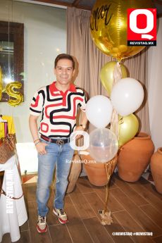 Feliz en su cumple, Omar Alonso