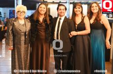 Magdalena Padilla, Grecia Padilla, Sergio Orozco, Minerva Rodríguez y Pamela Padilla
